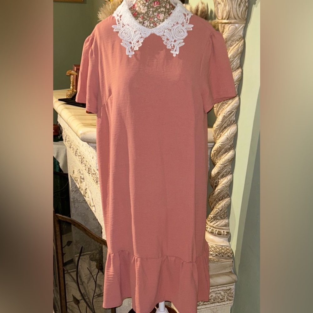 Lace Collar Dusty Rose Ruffle Hem Dress size L